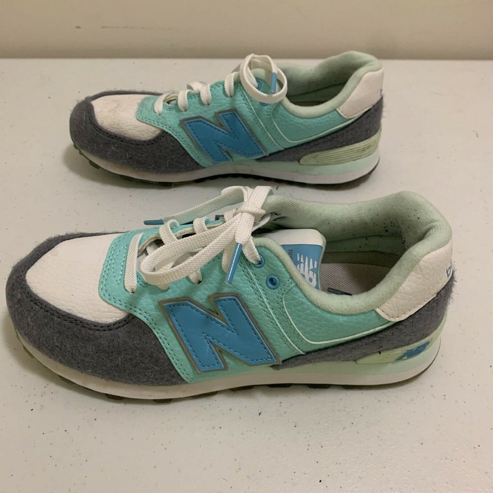 New Balance 574 Womens 4.5 Blue/White/Grey Snow Skiing Sneakers Gym Shoes